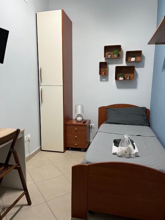 Casa Manthone - Luxrental Apartments Pescara Bagian luar foto