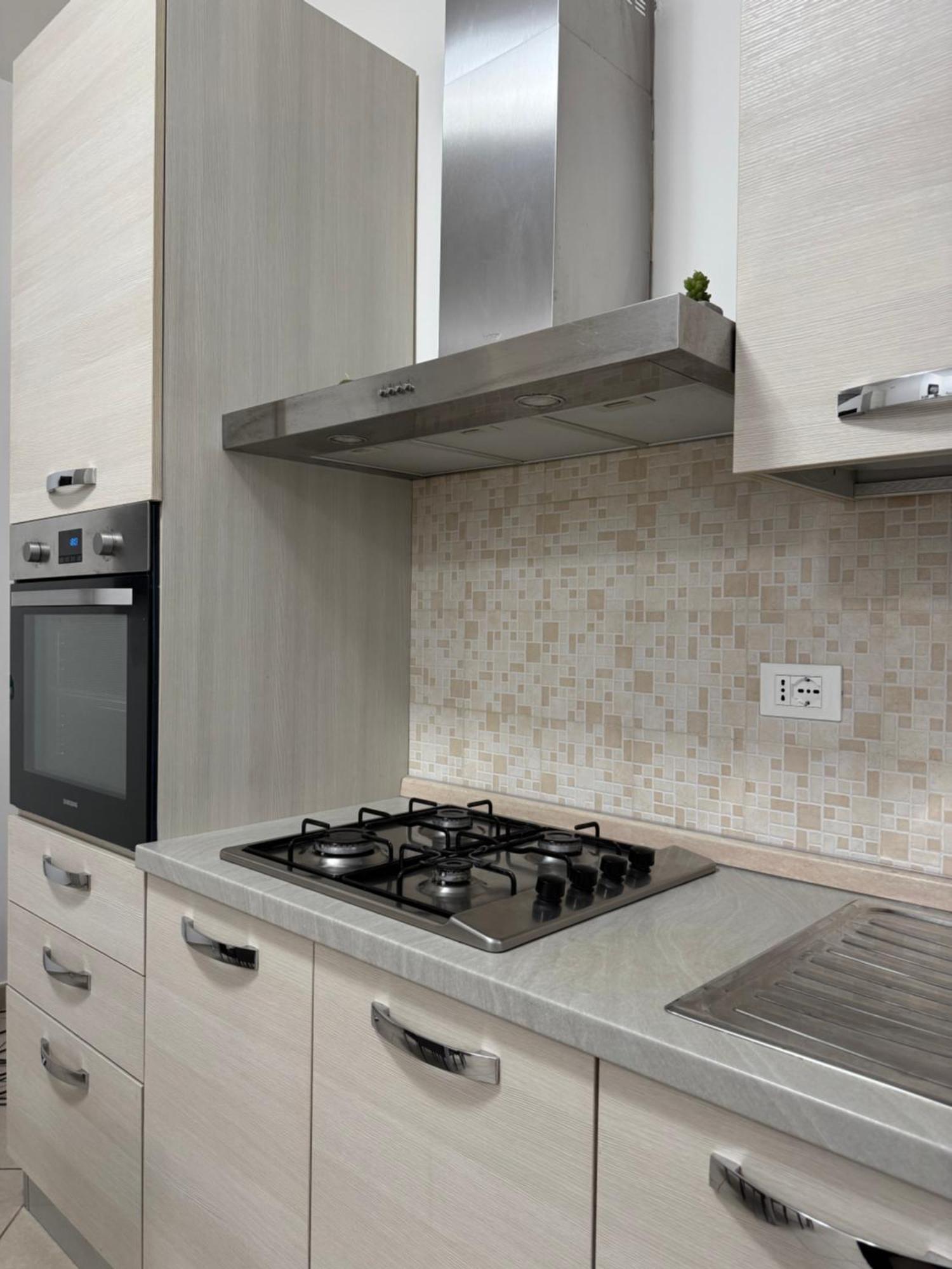 Casa Manthone - Luxrental Apartments Pescara Bagian luar foto